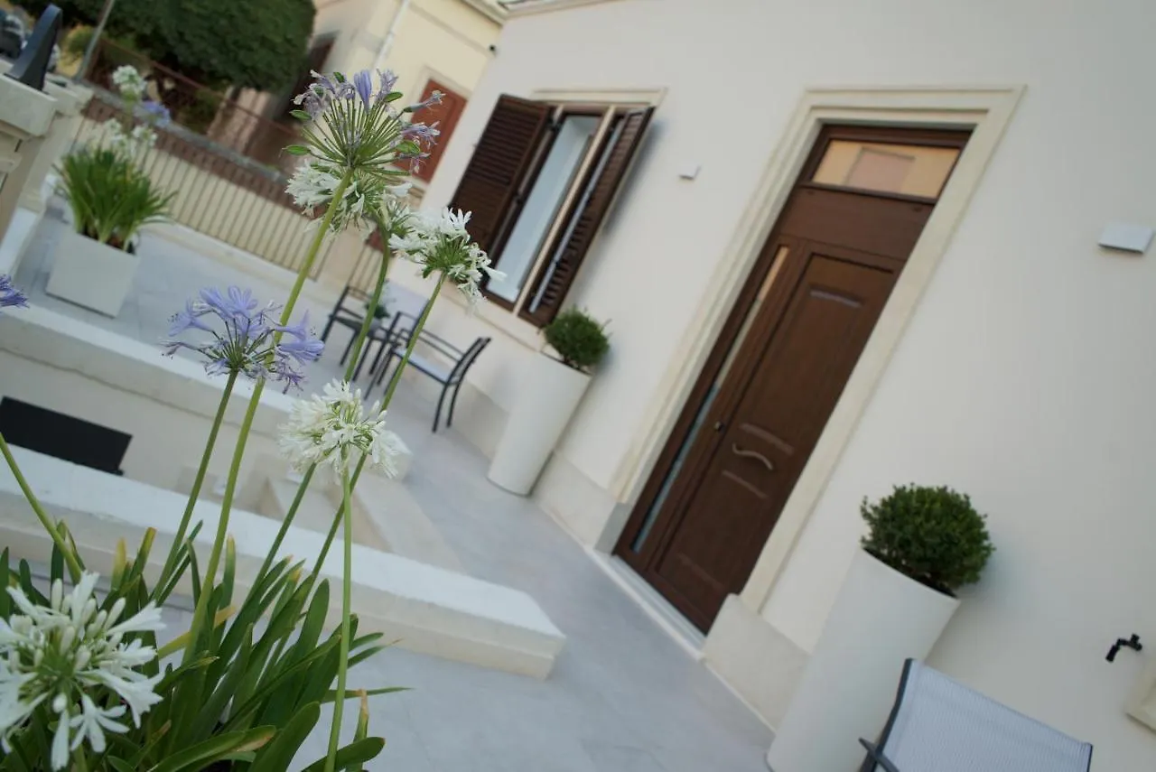 Agapanthus Holiday Home Noto 0*,  Italia