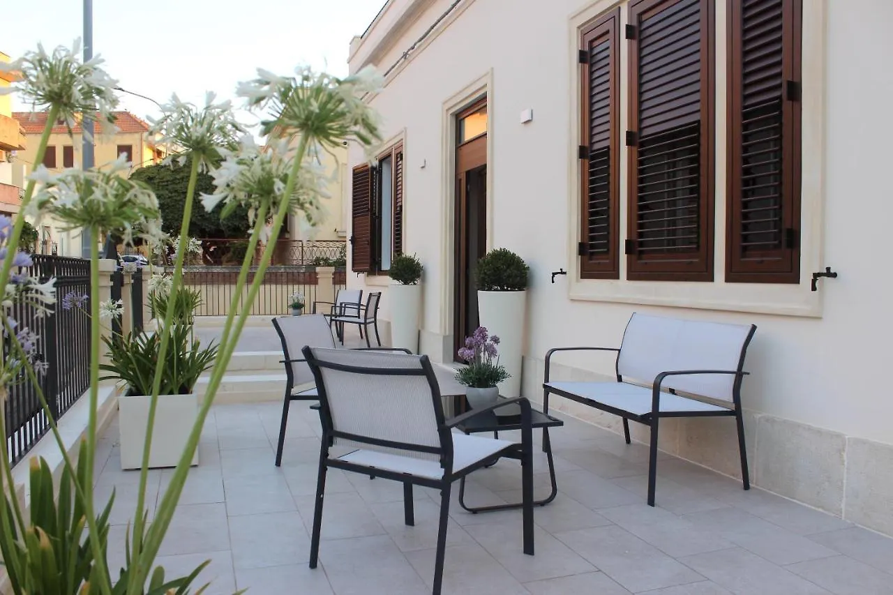Agapanthus Holiday Home Noto